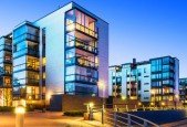 Selling Real Estate in English Plus Social Media Templates