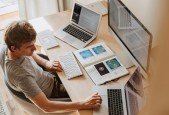 Programming Network Applications in Java