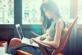 How to Become a Popular Vlogger Make Videos People Love