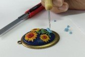 Make Floral Necklaces using Polymer Clay